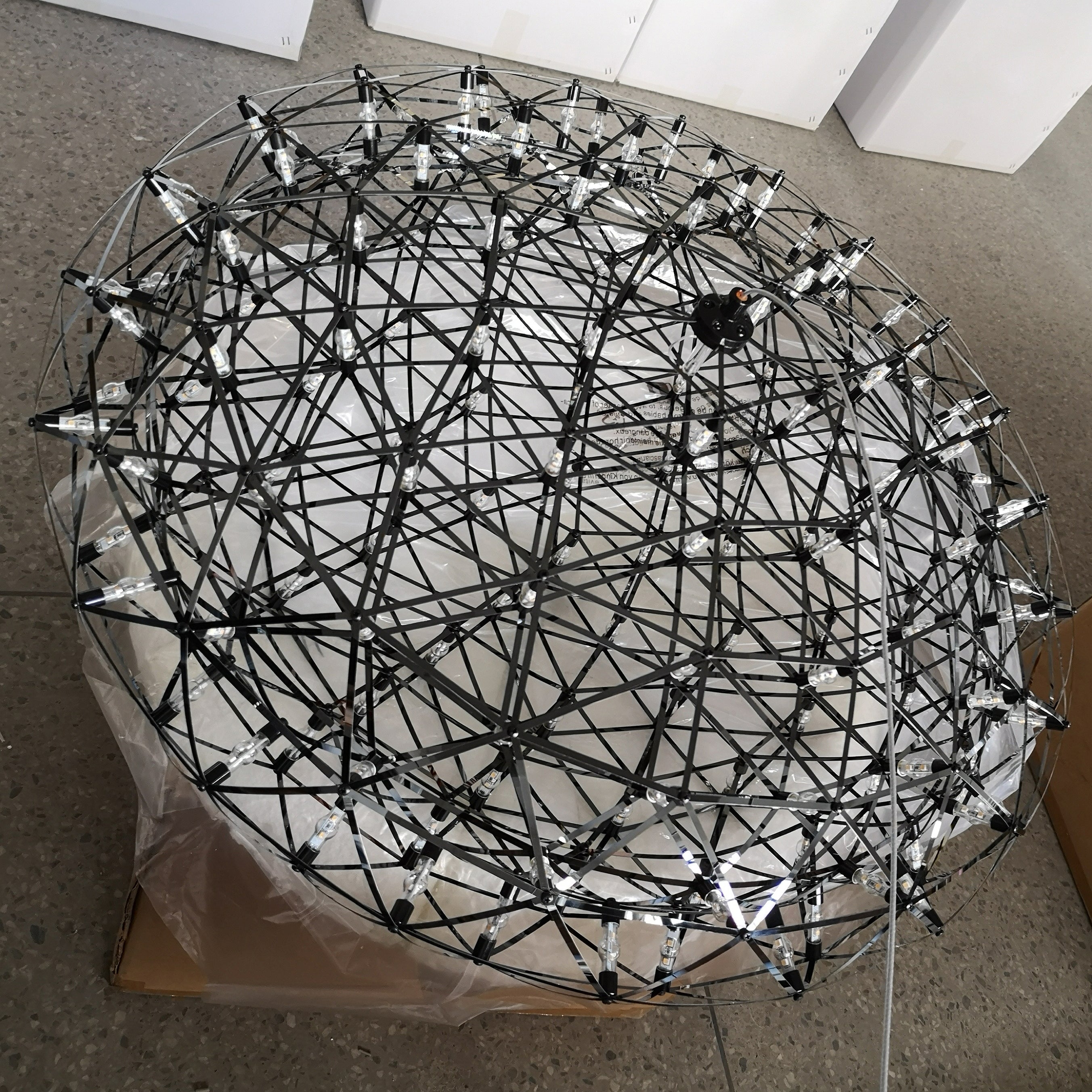 Replica Moooi Raimond Pendant Light LED by Raimond Puts Polished Black