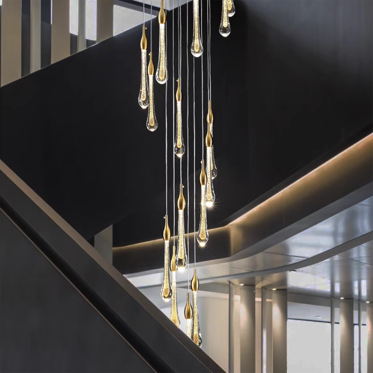 Larme 20 Light Cluster in Brushed Brass